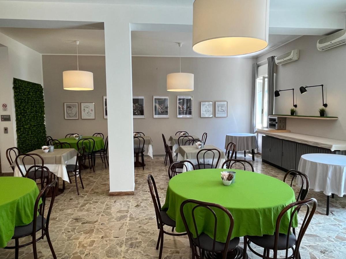 T Hotel 里米尼 外观 照片