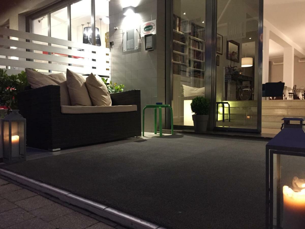 T Hotel 里米尼 外观 照片